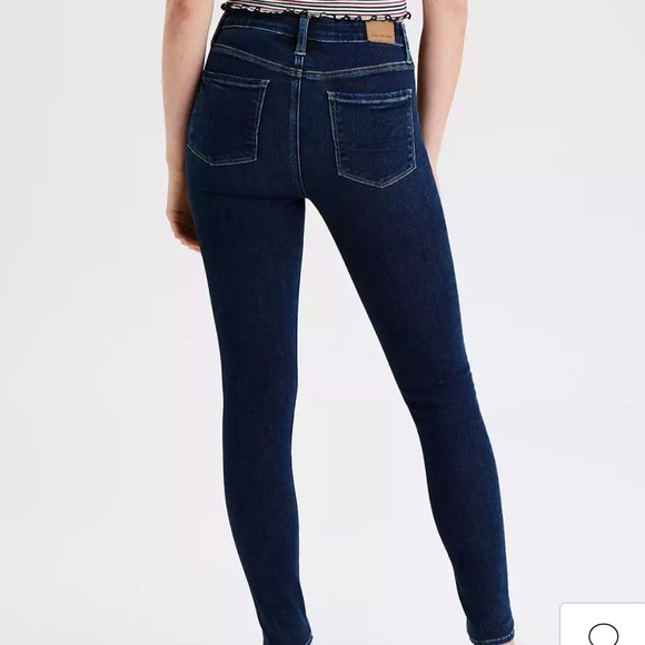 American Eagle Outfitter High-Waisted                          Size 2 Regular - Picture 6 of 6